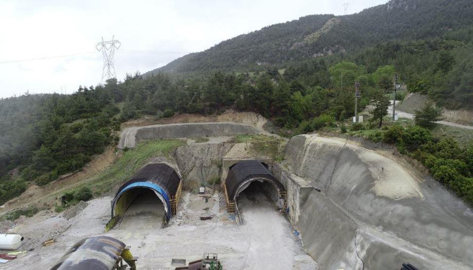 Egenin en büyük projelerinden Honaz Tüneli 2021de faaliyete geçiyor