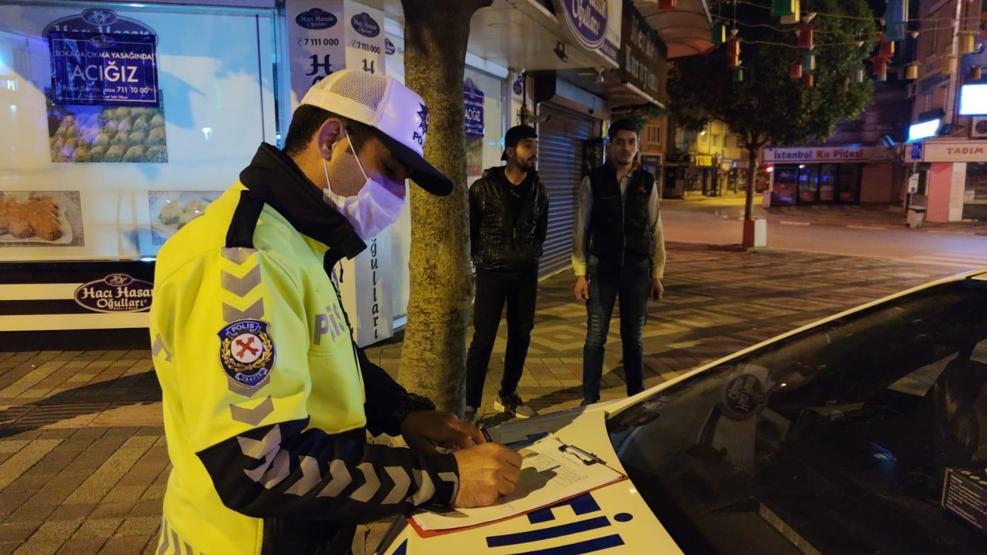 Hafta sonu sokağa çıkma yasağından kimler muaf İşte kısıtlamadan muaf olan kişiler