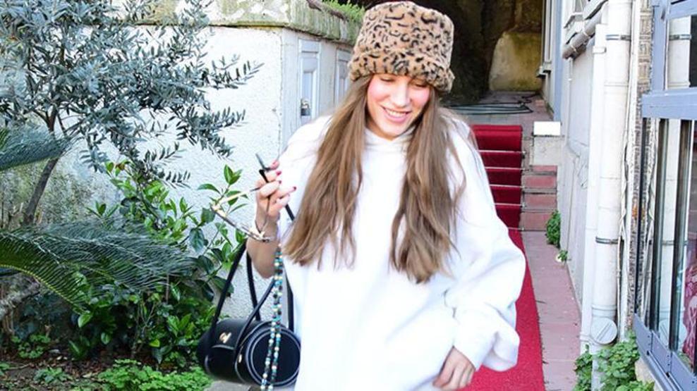 Serenay Sarıkayanın 90 bin liralık fotoğrafı