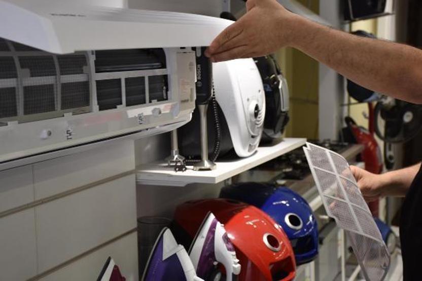Doktordan korona uyarısı: Klimaları değil pencereleri açın