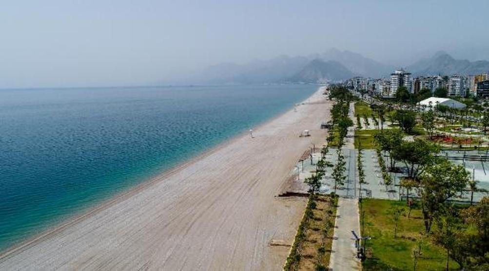 Antalyada hava sıcaklığı 35 derece
