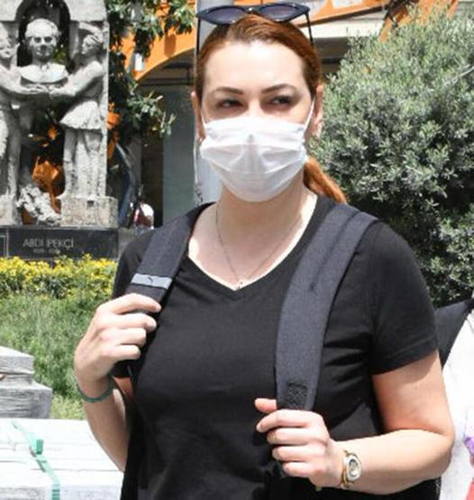 Ünlü oyuncudan tepki: Bu kadar mı kıyafetsiz kaldınız