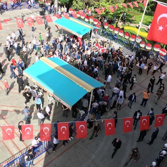 Şehit Yüzbaşı Çiftçi, son yolculuğuna uğurlandı