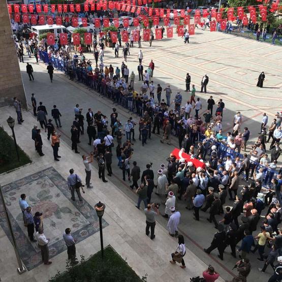 Şehit Yüzbaşı Çiftçi, son yolculuğuna uğurlandı