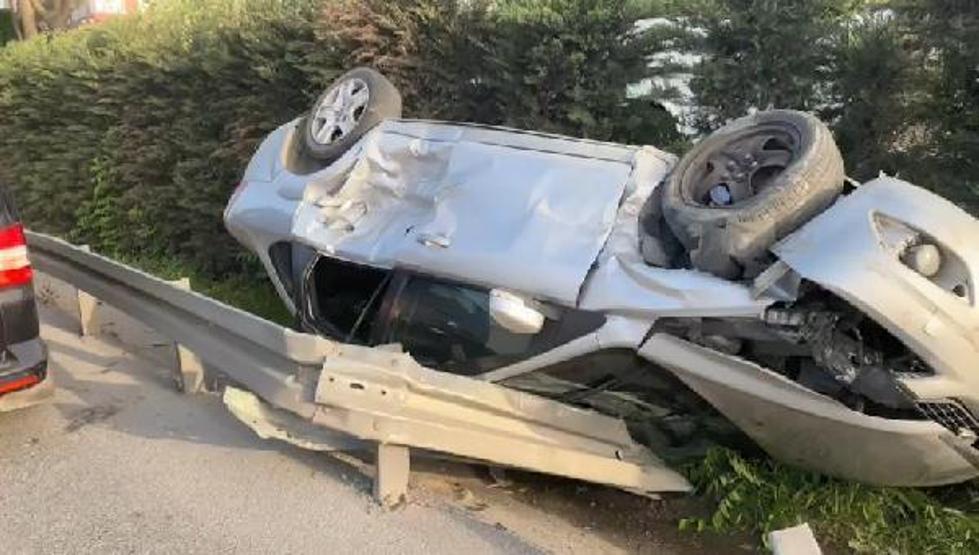 Takla atan araçtan burnu bile kanamadan kurtuldu