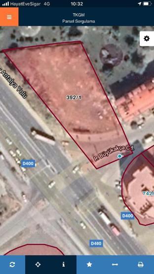 İmar sorununun çözülmediği gerekçesiyle mahalle yolunu bariyerle kapattı