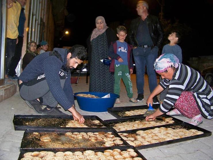 Hatayda kömbe kokusu sokağa taşıyor