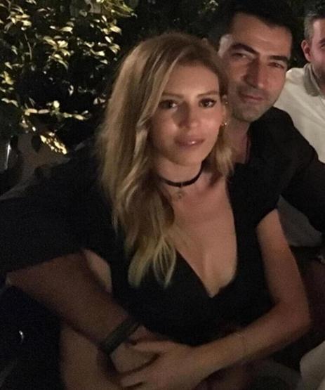 Sinem Kobal bebeğinin ismini belirledi mi
