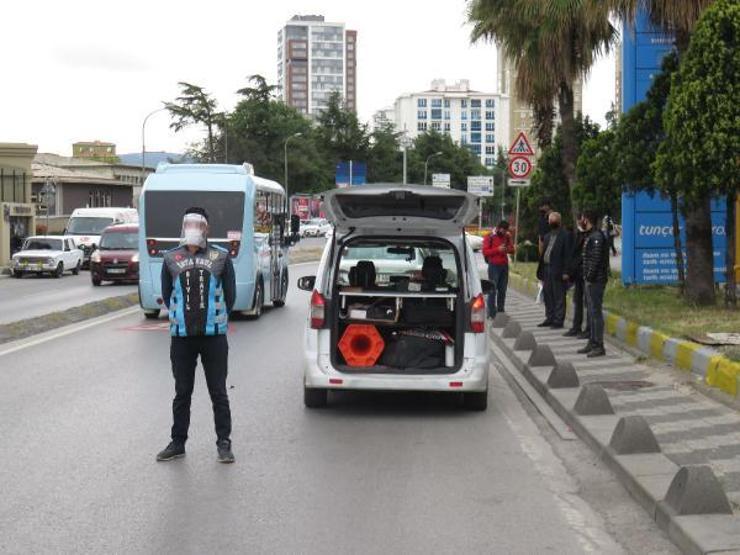 Fazla yolcu taşıyan minibüsler cezadan kaçamadı