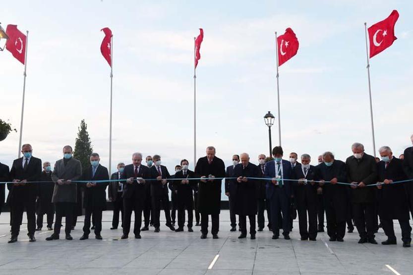 Son dakika... Demokrasi ve Özgürlükler Adası törenle açıldı