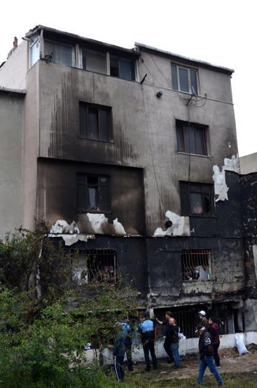 Avcılarda gece yarısı yangın dehşeti