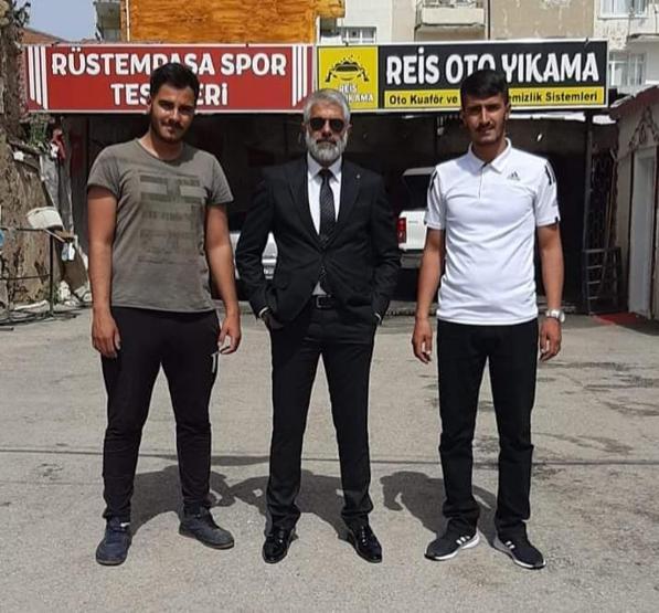 Kulüp başkanı ve oğlu gözaltına alındı
