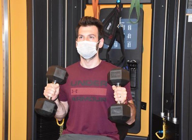 Spor salonlarında açılış hazırlıkları başladı