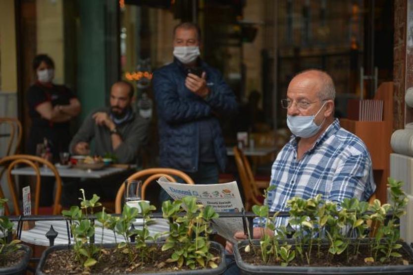 Taksimde yeni normalin ilk günü