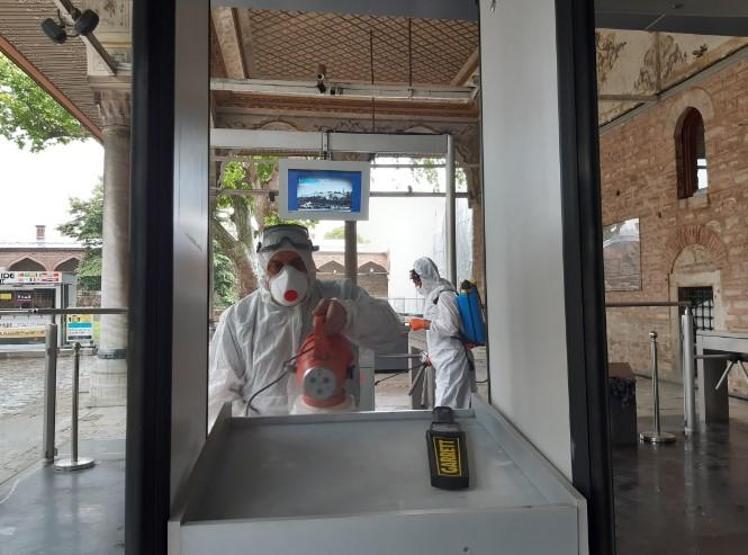 Topkapı Sarayı, 75 günün ardından ziyarete açıldı