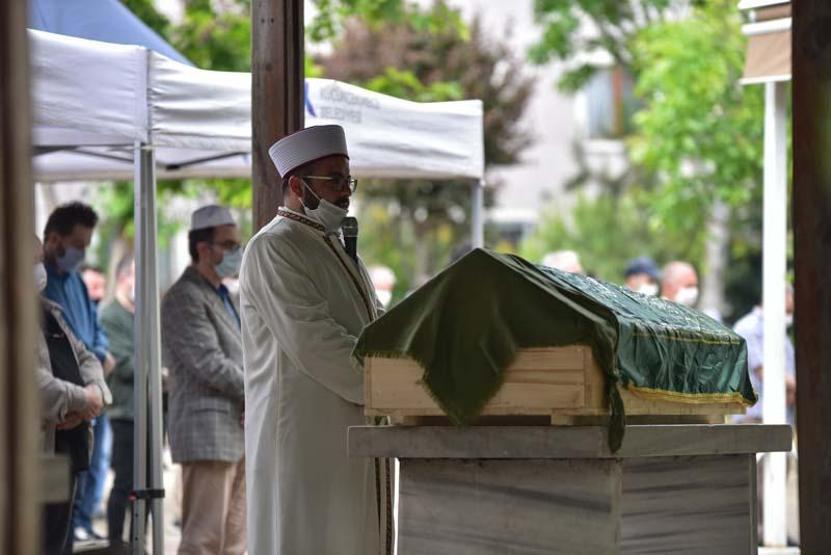 Dilek hemşire son yolculuğuna uğurlandı