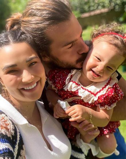 Hakan Hatipoğlundan eşine: Seni deliler gibi seviyoruz