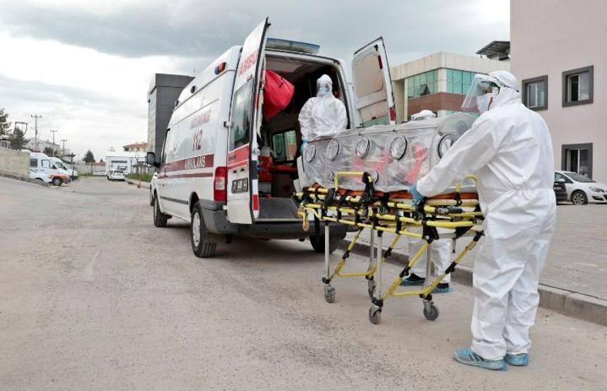Bilim Kurulu Üyesi Tezerden koronavirüs açıklaması: 100ün altına inmemiz...