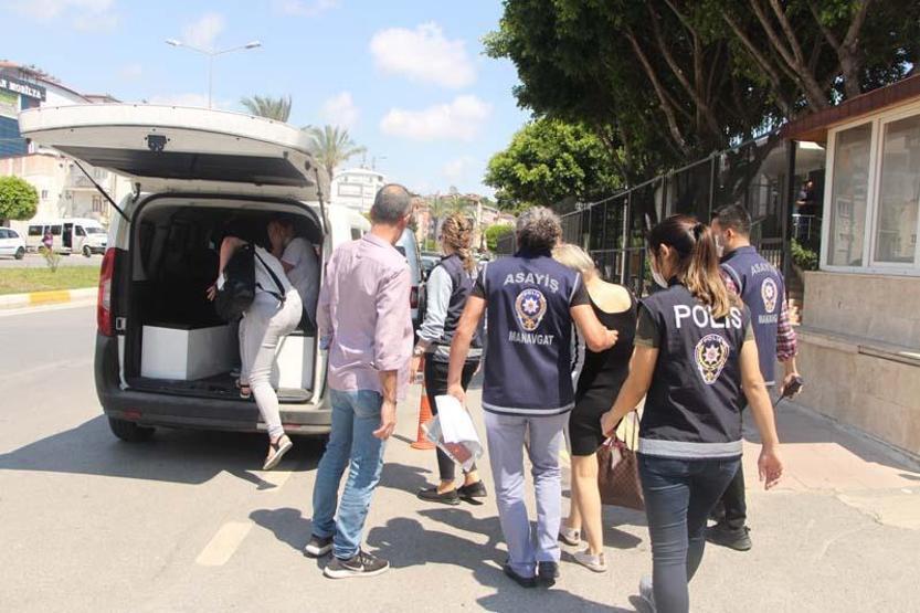 Antalyada zorla fuhuş yaptırılan 5 kadın kurtarıldı: 75 bin liralık senet imzalatmış