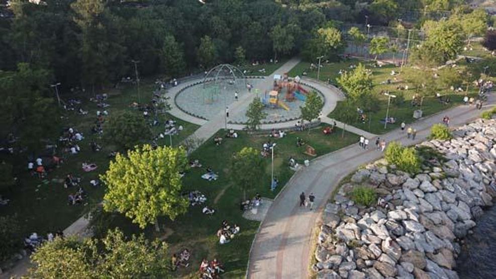 Moda Sahilinde dikkat çeken yoğunluk
