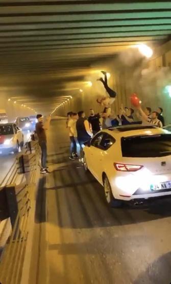 Bakan Koca’nın uyarısına rağmen dehşete düşüren görüntüler