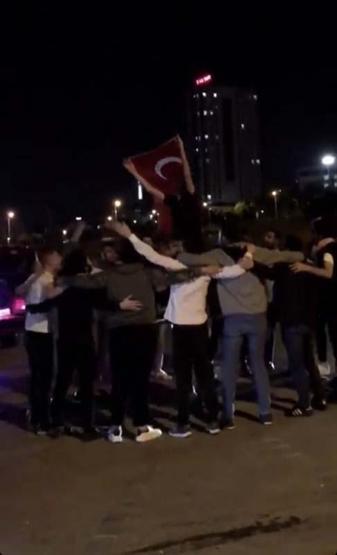 Bakan Koca’nın uyarısına rağmen dehşete düşüren görüntüler