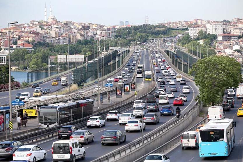 Son dakika... İstanbul trafiğinde yoğunluk