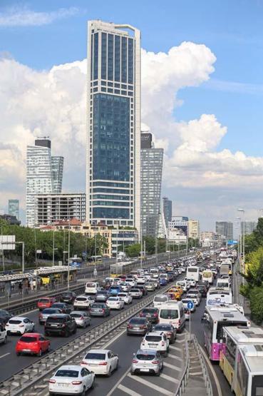Son dakika... İstanbul trafiğinde yoğunluk