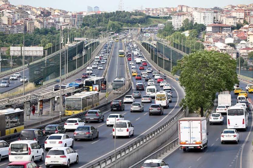 Son dakika... İstanbul trafiğinde yoğunluk