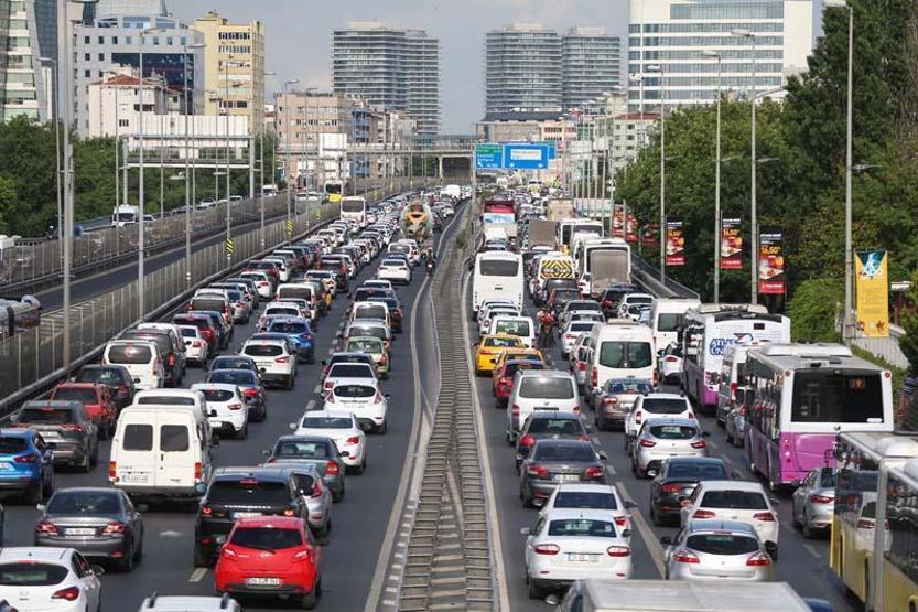 Son dakika... İstanbul trafiğinde yoğunluk