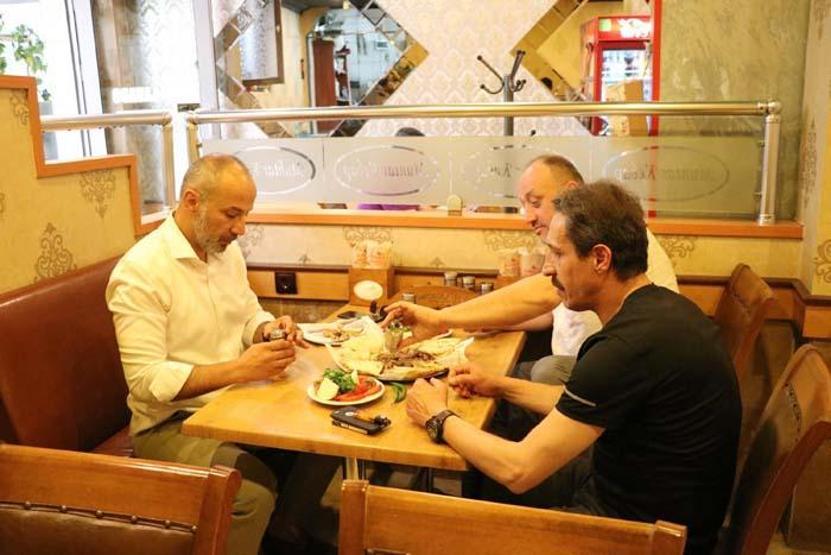 Tadanların vazgeçemediği asırlık lezzet İl dışından bile gelen var