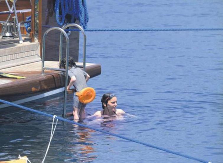 Nil Karaibrahimgilin Bodrum stili