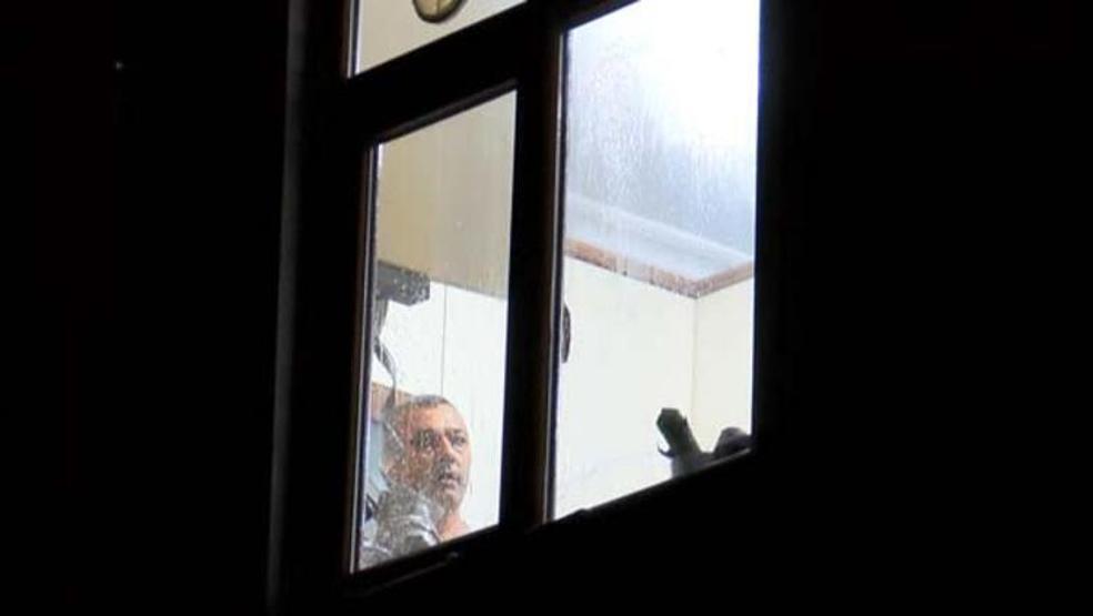 İstanbulda eşi ile kavga eden kadın pencereden atladı Kocası ise...