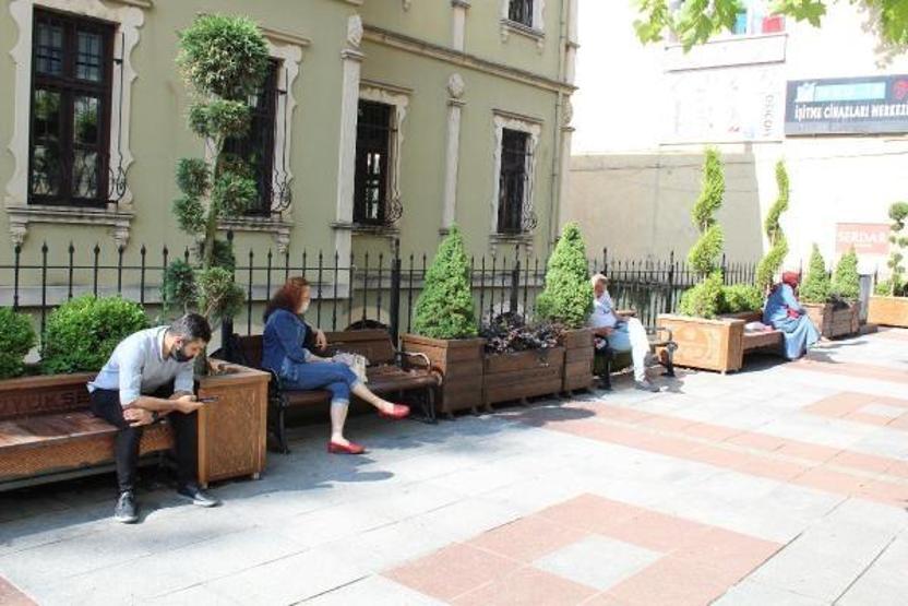 Kimliklerini unutan öğrenciler için aileleri seferber oldu