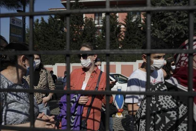 Kimliklerini unutan öğrenciler için aileleri seferber oldu