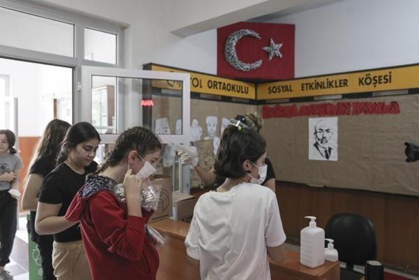 Kimliklerini unutan öğrenciler için aileleri seferber oldu