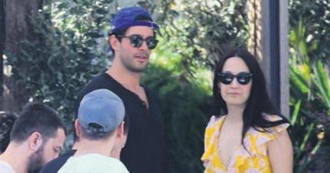 Gupse Özay ile Barış Arduç bu yıl Bodrum’da Gupse Özay’ın o hali gözlerden kaçmadı