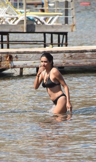 Aybüke Pusat çılgına döndü: O fotoğrafları silin
