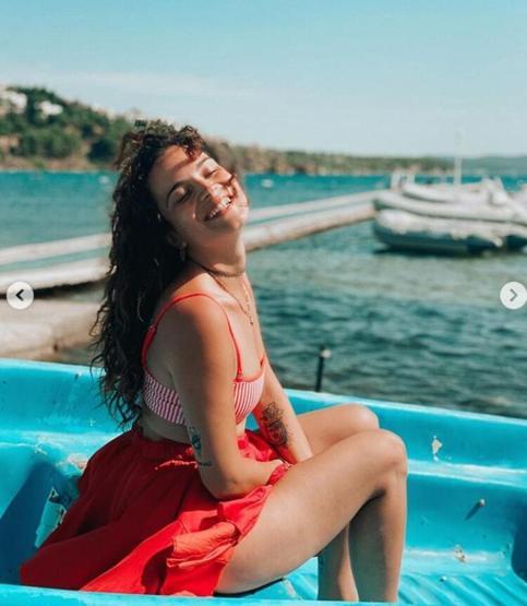 Aslı Bekiroğlu ünlüleri tiye aldı