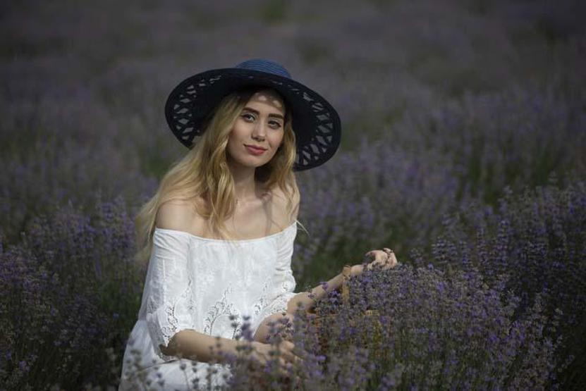 Edirnede lavanta tarlasında fotoğraf etkinliği
