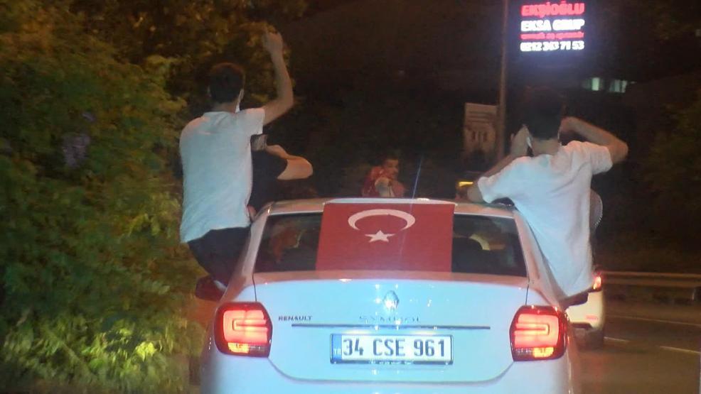 Şişlide tehlikeli anlar Canlarını hiçe saydılar