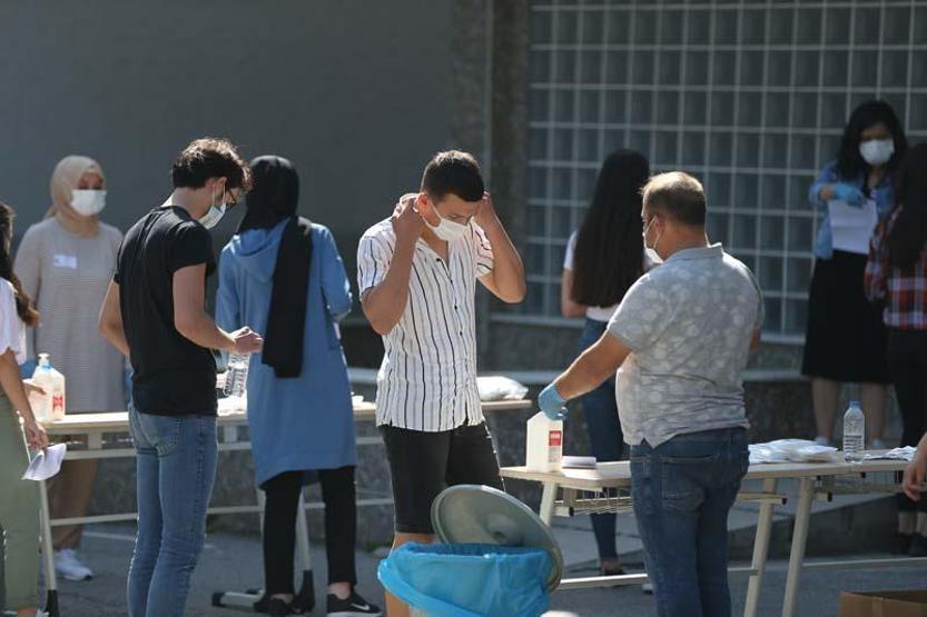 YKSde ikinci gün maratonu.. Türkiyeden sınav manzaraları