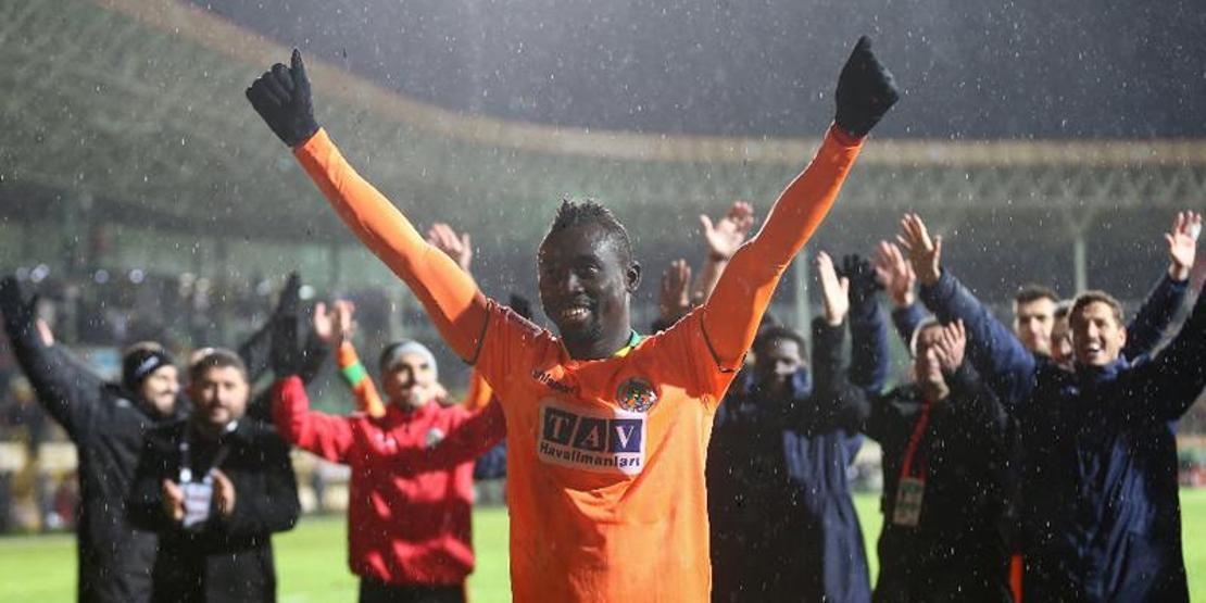 Son dakika... Beşiktaştan Papiss Cisse teklifi