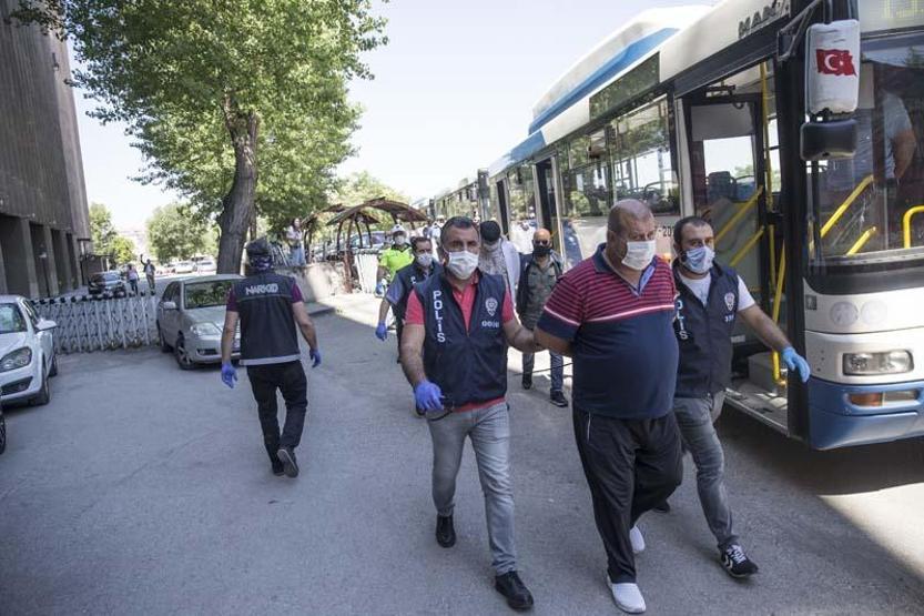 Bataklık Operasyonunda gözaltına alınan 67 şüpheli adliyeye sevk edildi
