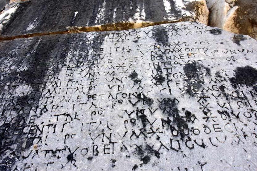 Son dakika... Antik kentte 1720 yıllık fiyat listesi