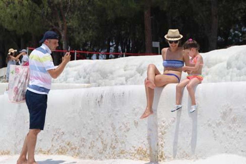 Pamukkale’de hafta sonu yoğunluğu