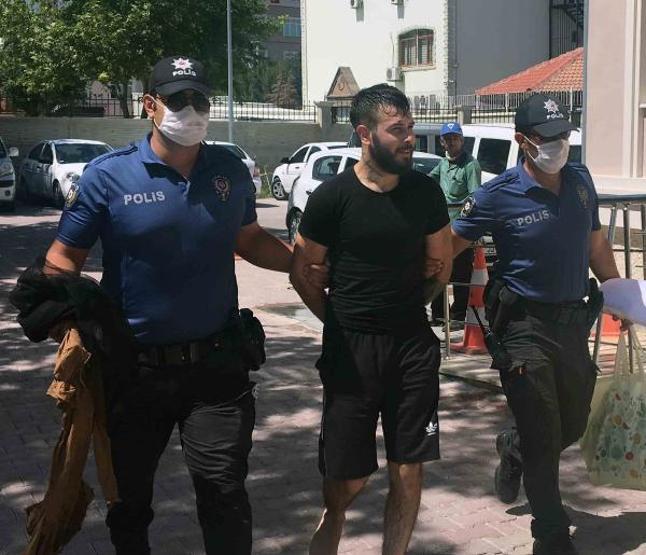 Son dakika... 550 bin TL çalan hırsızlar, kadın kıyafetiyle kaçmaya çalışırken yakalandı