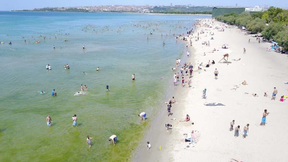 Menekşe Plajında hafta sonu yoğunluğu