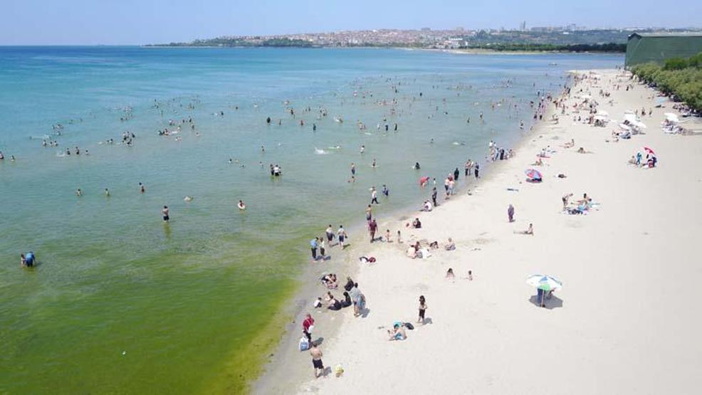 Menekşe Plajında hafta sonu yoğunluğu