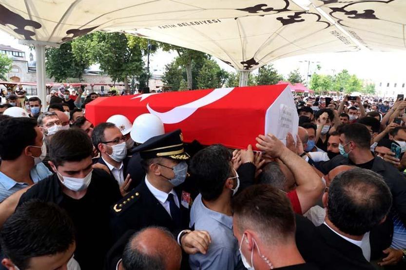 Son dakika... Şehit Erkan Gökteke son yolculuğuna uğurlandı
